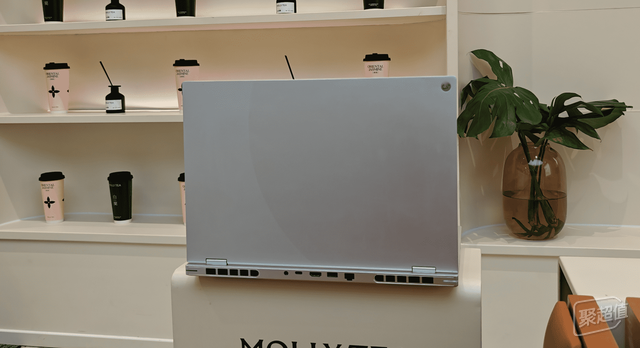 七彩虹 iGame M16 Origo笔记本步入高端,性能强悍