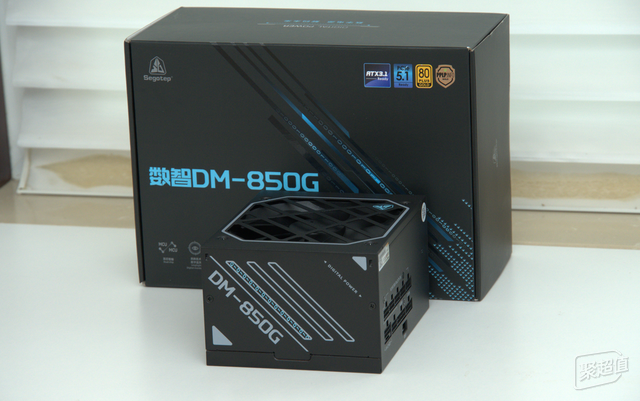 让数字电源“开口说话”:鑫谷数智DM-850G数字电源