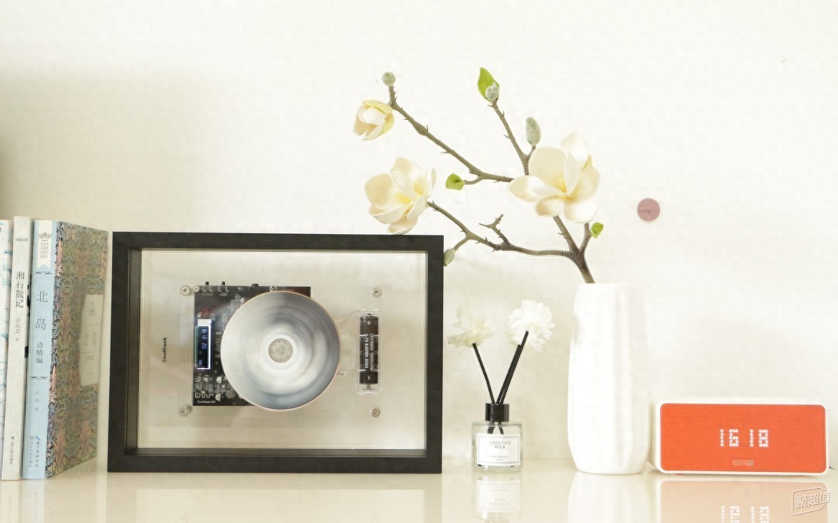 CoolGeek M1相框CD机深度体验! 年度数码之选,以音绘画,以影为景