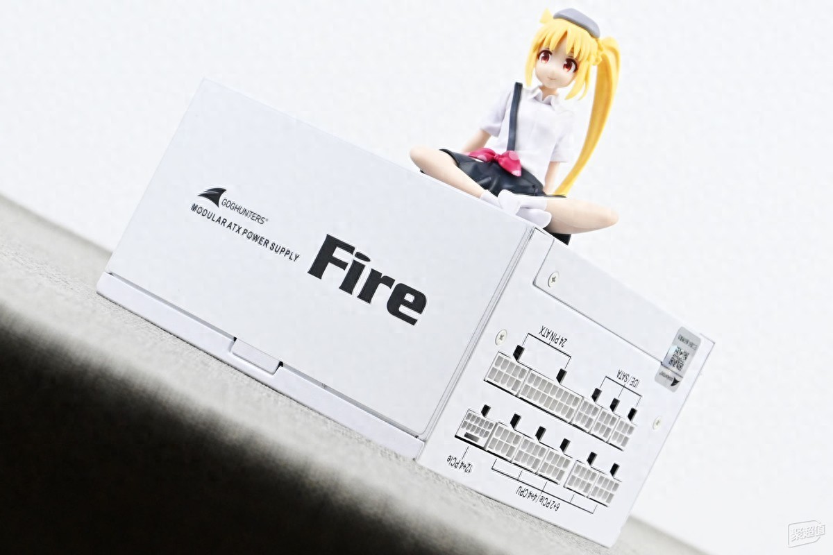 长城猎金Fire F10 ATX3.1全模组电源开箱:纯白配色+白金效率+千瓦级功率
