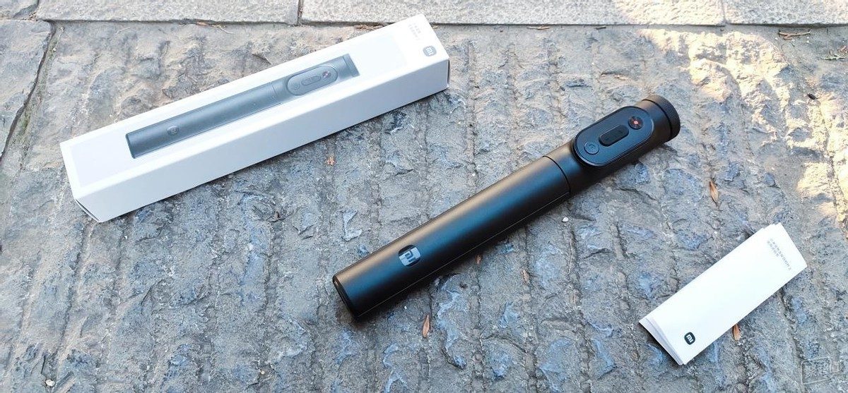 小米变焦支架自拍杆2，一键变焦记录美好瞬间！