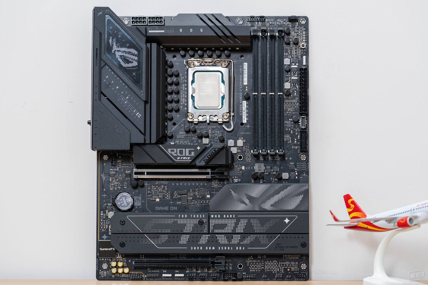 ROG STRIX B860F GAMING：游戏发烧友的理想之选