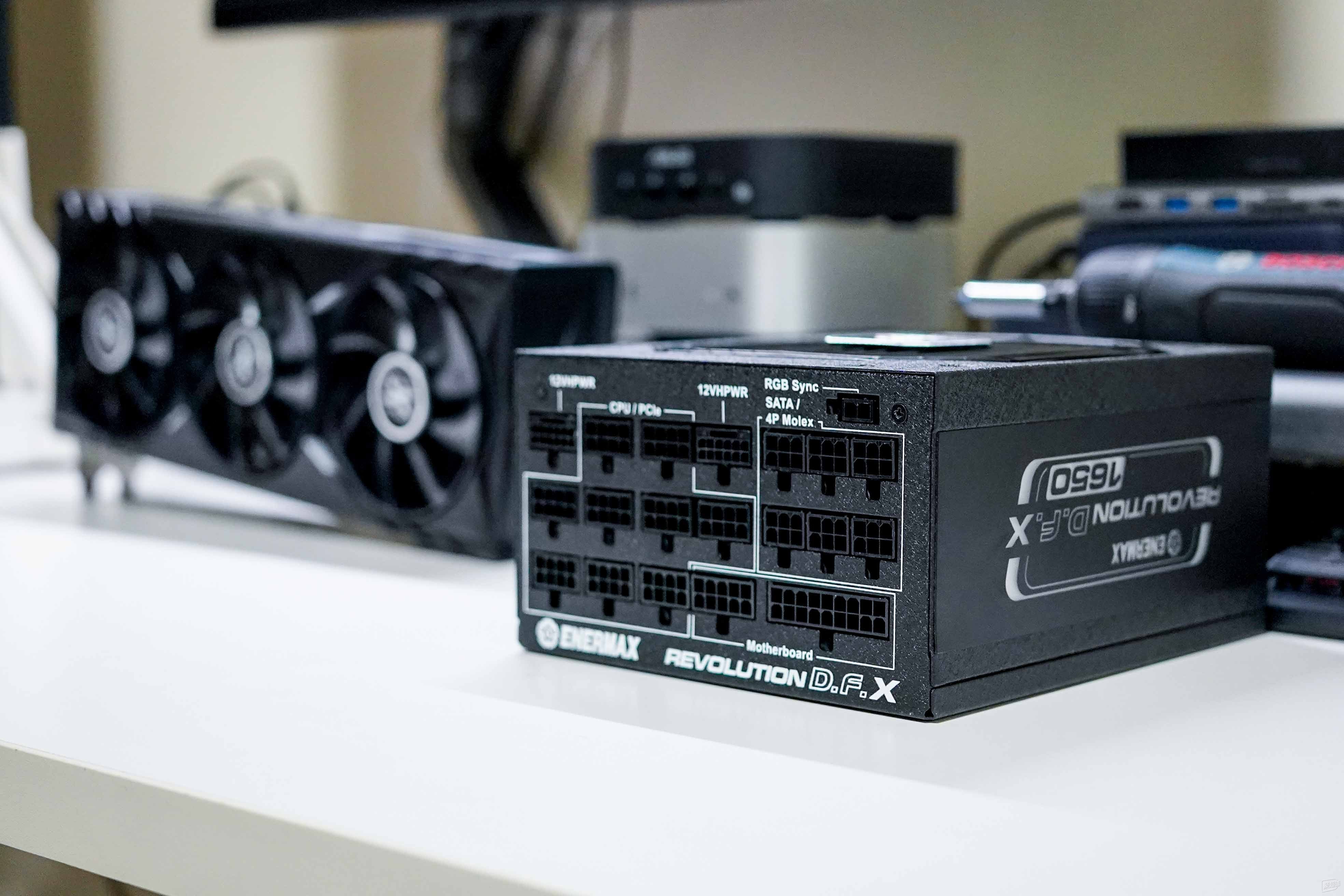RTX50系旗舰显卡推荐电源丨安耐美D.F.X 1650W拆解评测