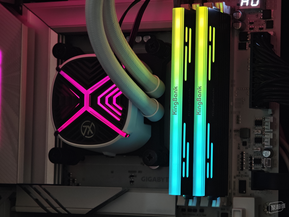 金百达星刃DDR5 8000高频大容量灯条实测：性能超群，游刃有余！