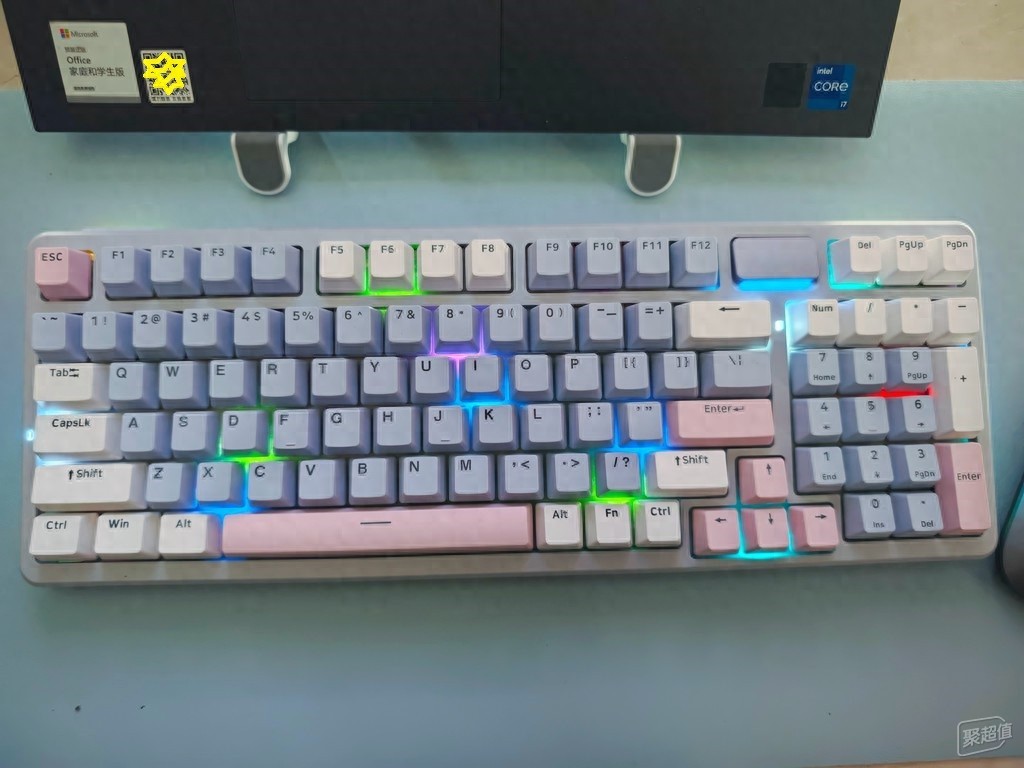 雷柏V700DIY-98机械键盘使用体验:客制化机械键盘的性价比之选