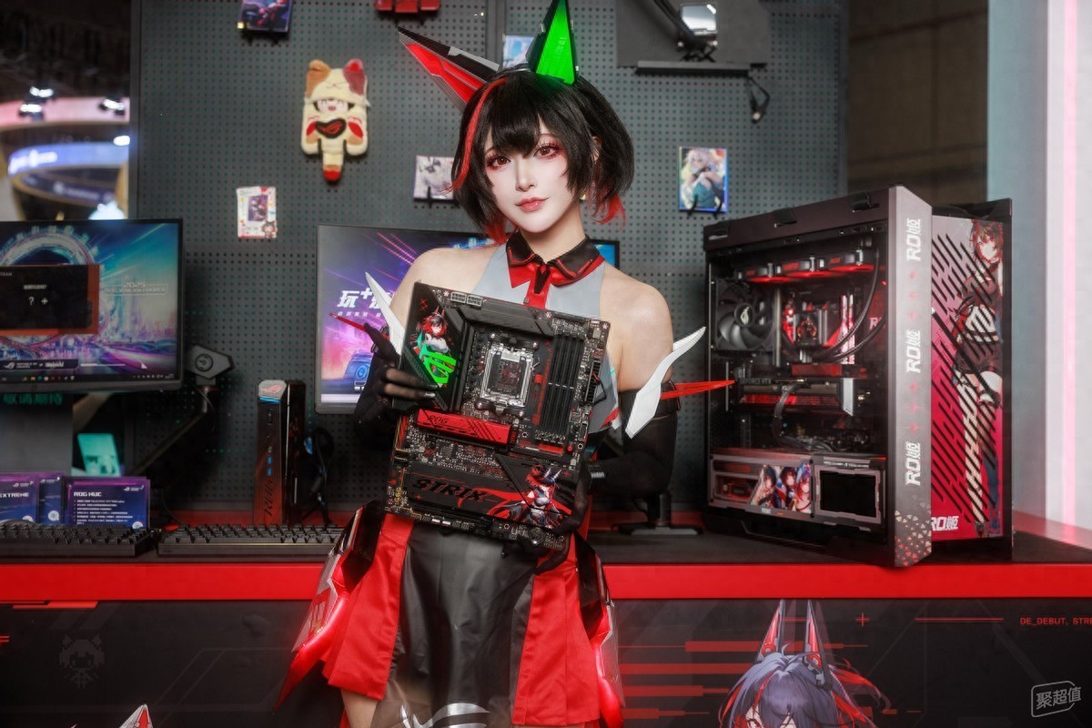 华硕主板BW2025 ROG玩+乐园信仰:展现异彩