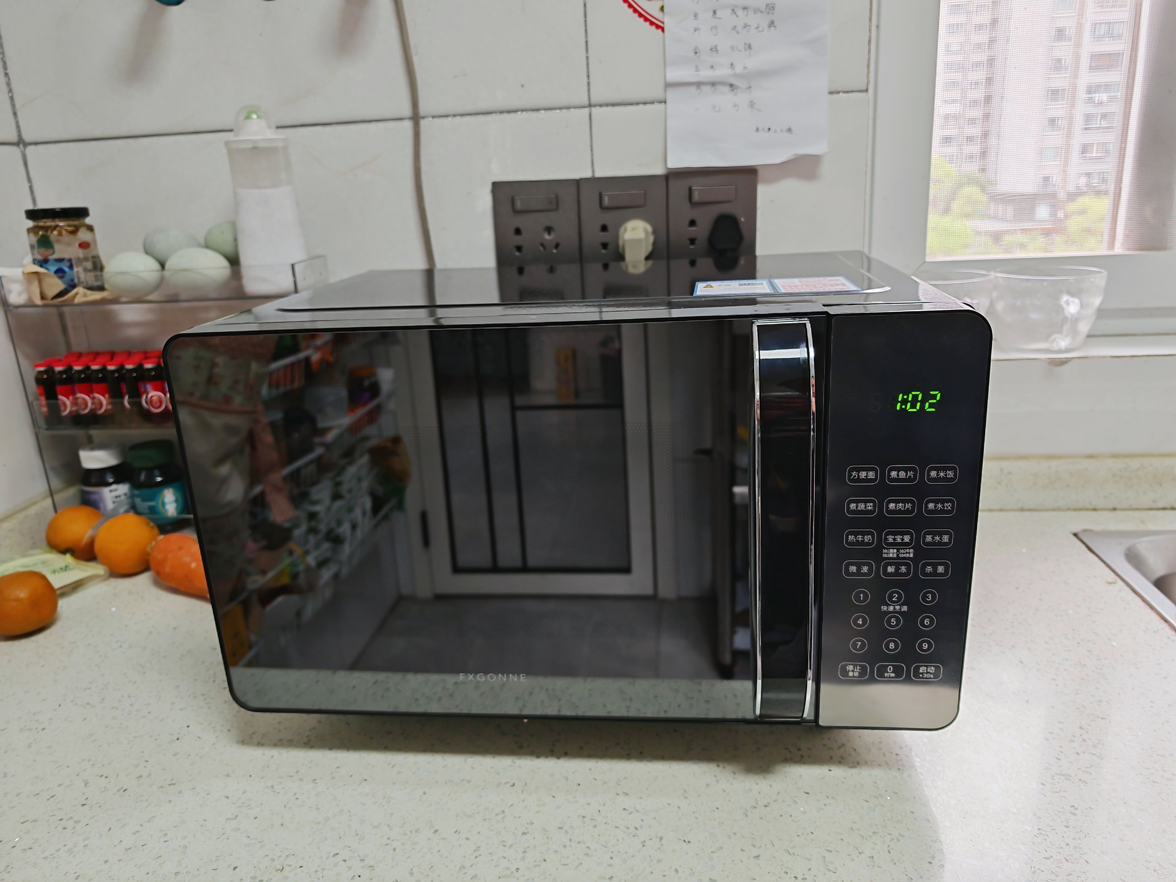 宫菱XMAS微波炉实测：具0霉菌防虫功能，7项防护措施，欧盟安全认证，用得更省心!