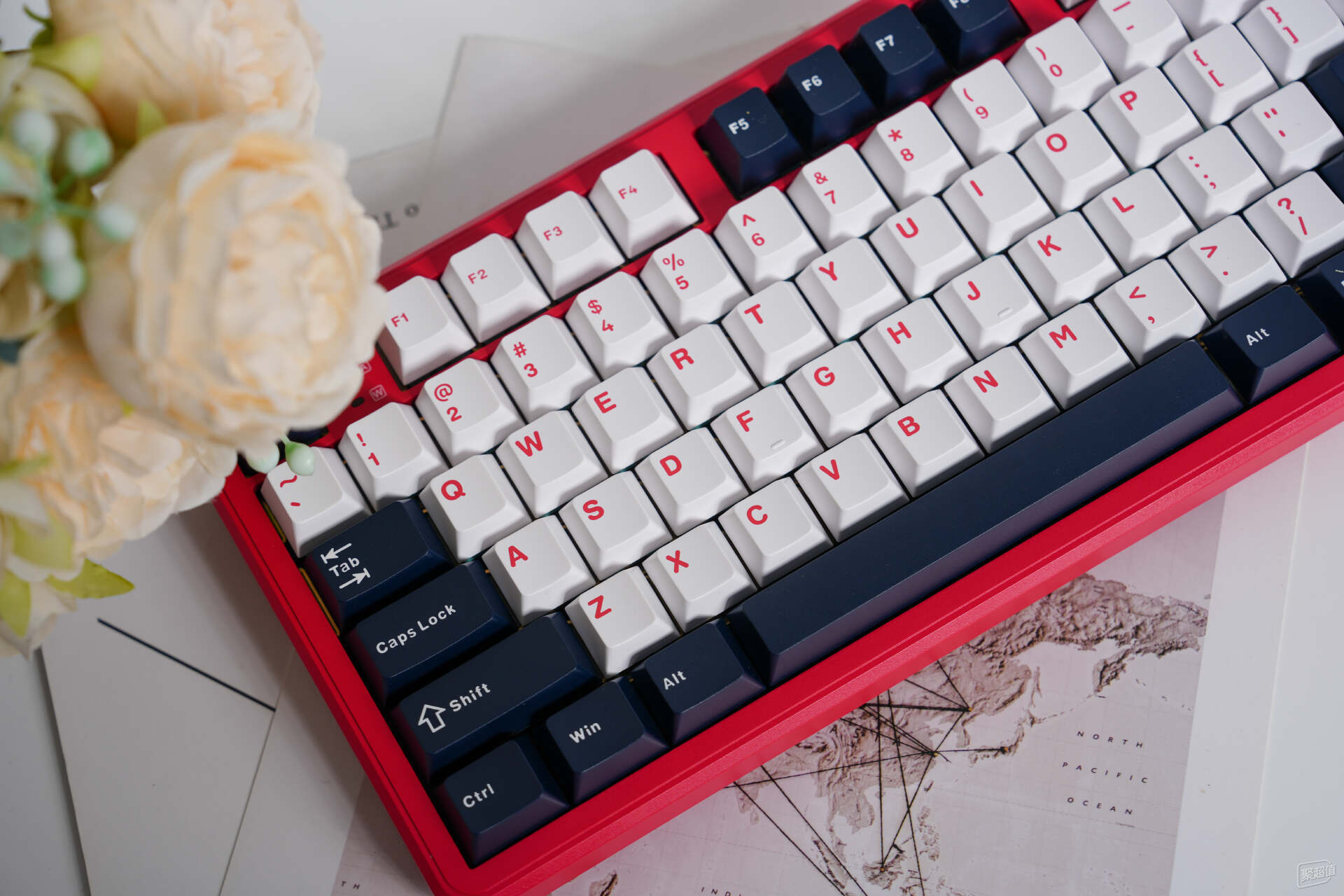 全尺寸键盘的力量：狼蛛F108Pro，一个融合现代与复古的可期之作