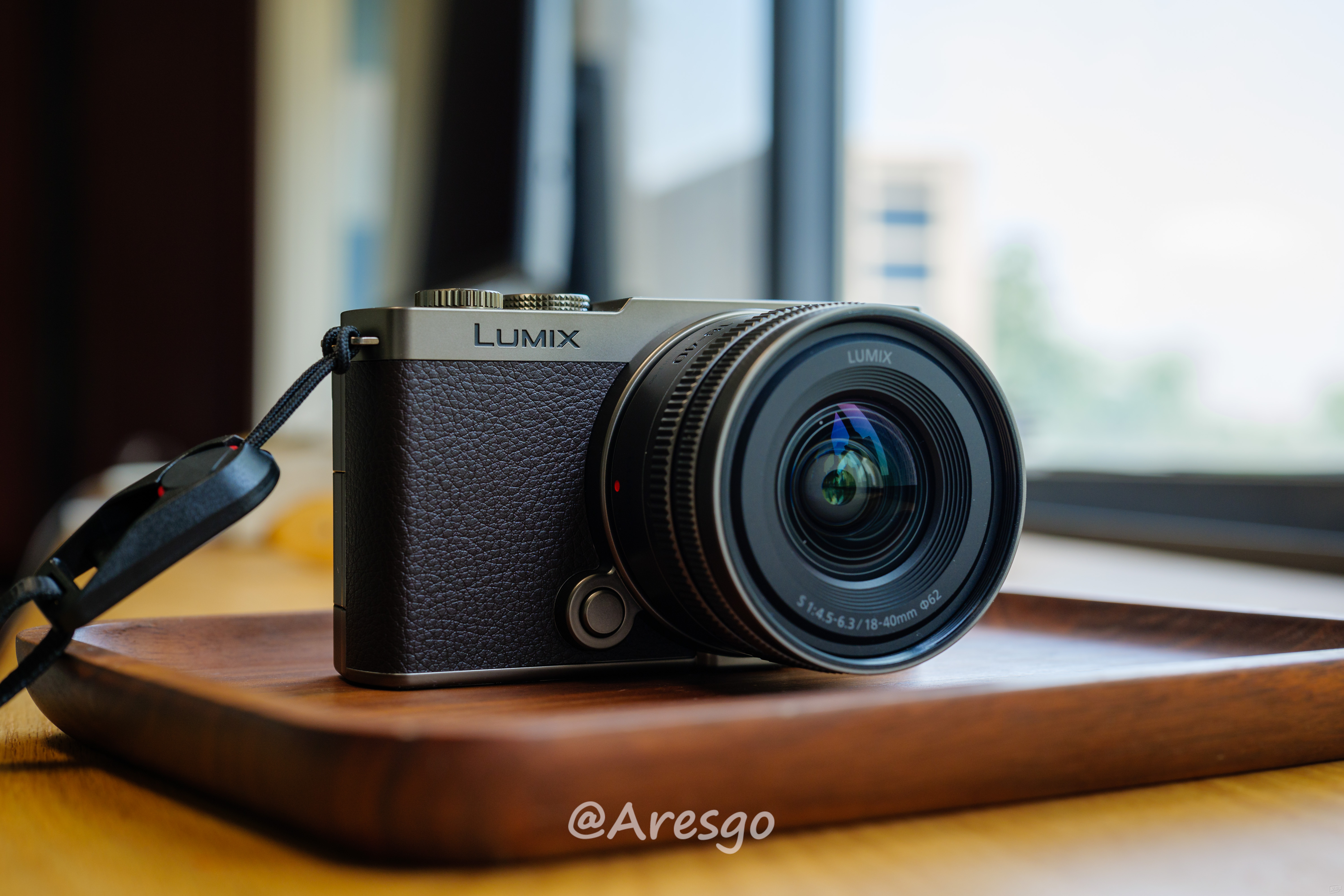 沉迷“摄影机”——松下 LUMIX S9钛金版 开箱体验（对比A7C2）